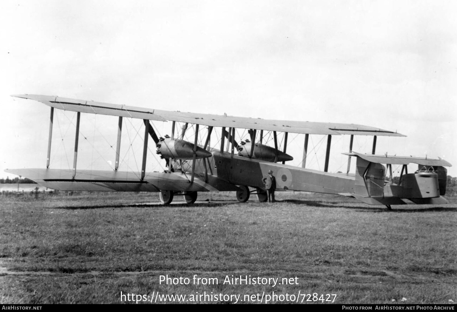 Aircraft Photo of J8236 | Vickers 128 Virginia Mk.IX | UK - Air Force | AirHistory.net #728427