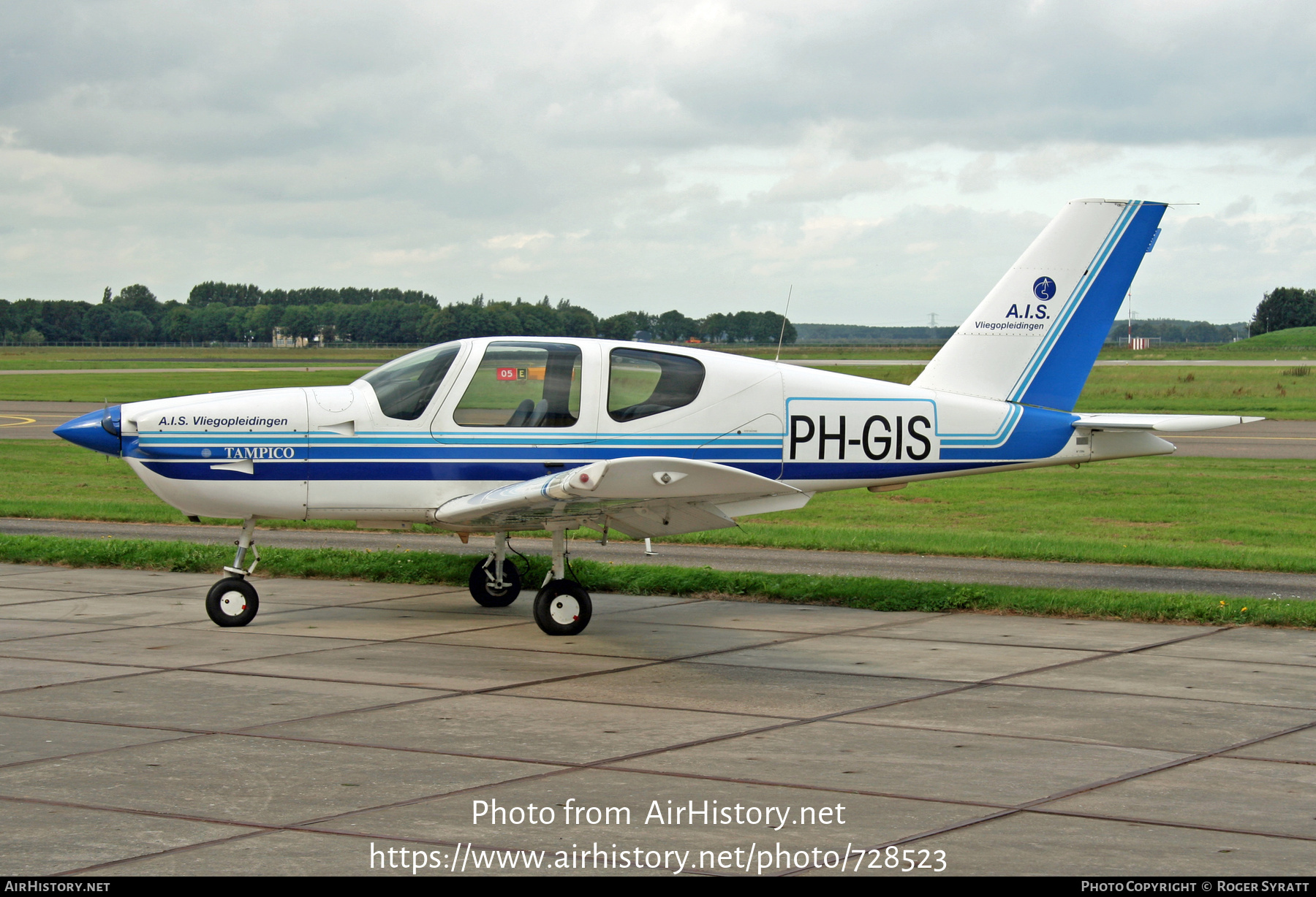 Aircraft Photo of PH-GIS | Socata TB-9 Tampico Club | A.I.S. Vliegopleidingen | AirHistory.net #728523