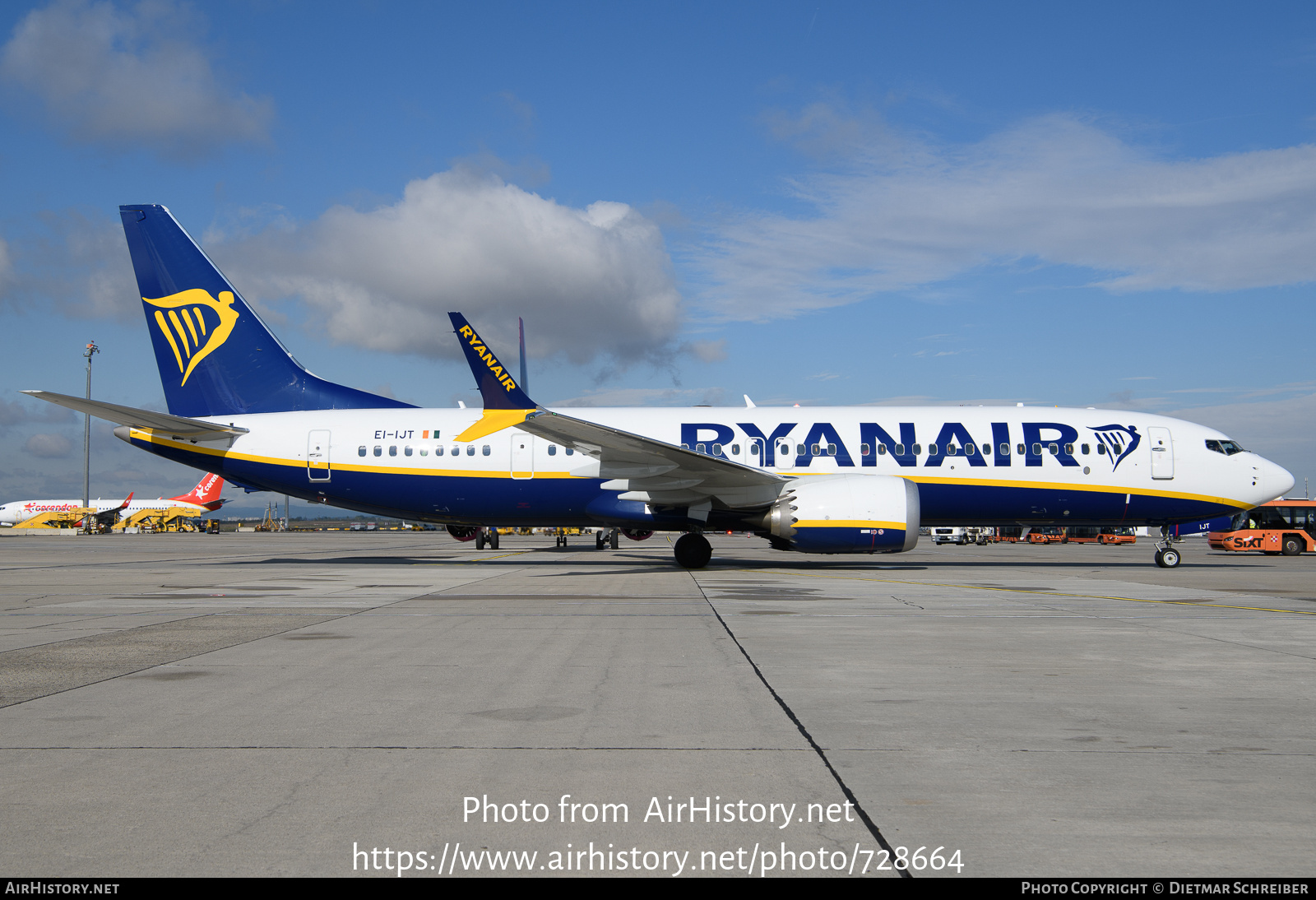 Aircraft Photo of EI-IJT | Boeing 737-8200 Max 200 | Ryanair | AirHistory.net #728664