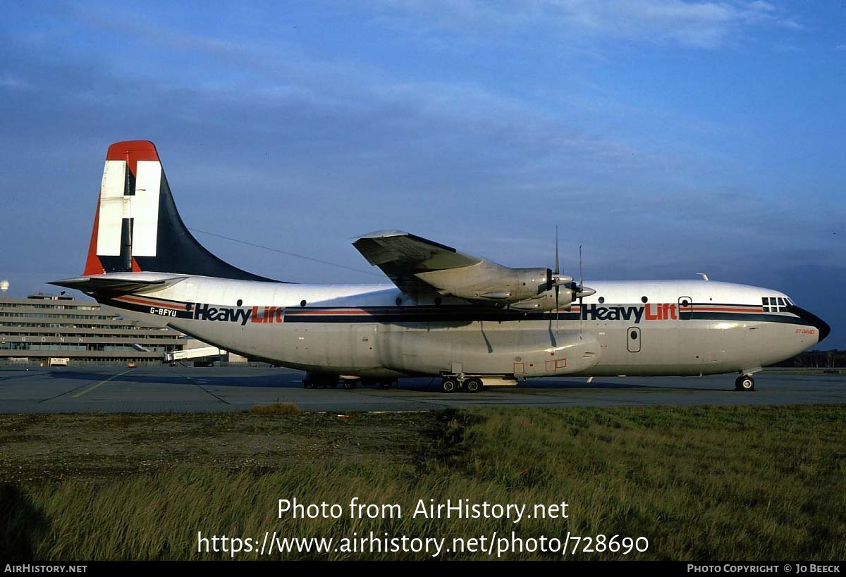 Aircraft Photo of G-BFYU | Short SC.5 Belfast C1 | HeavyLift Cargo Airlines | AirHistory.net #728690