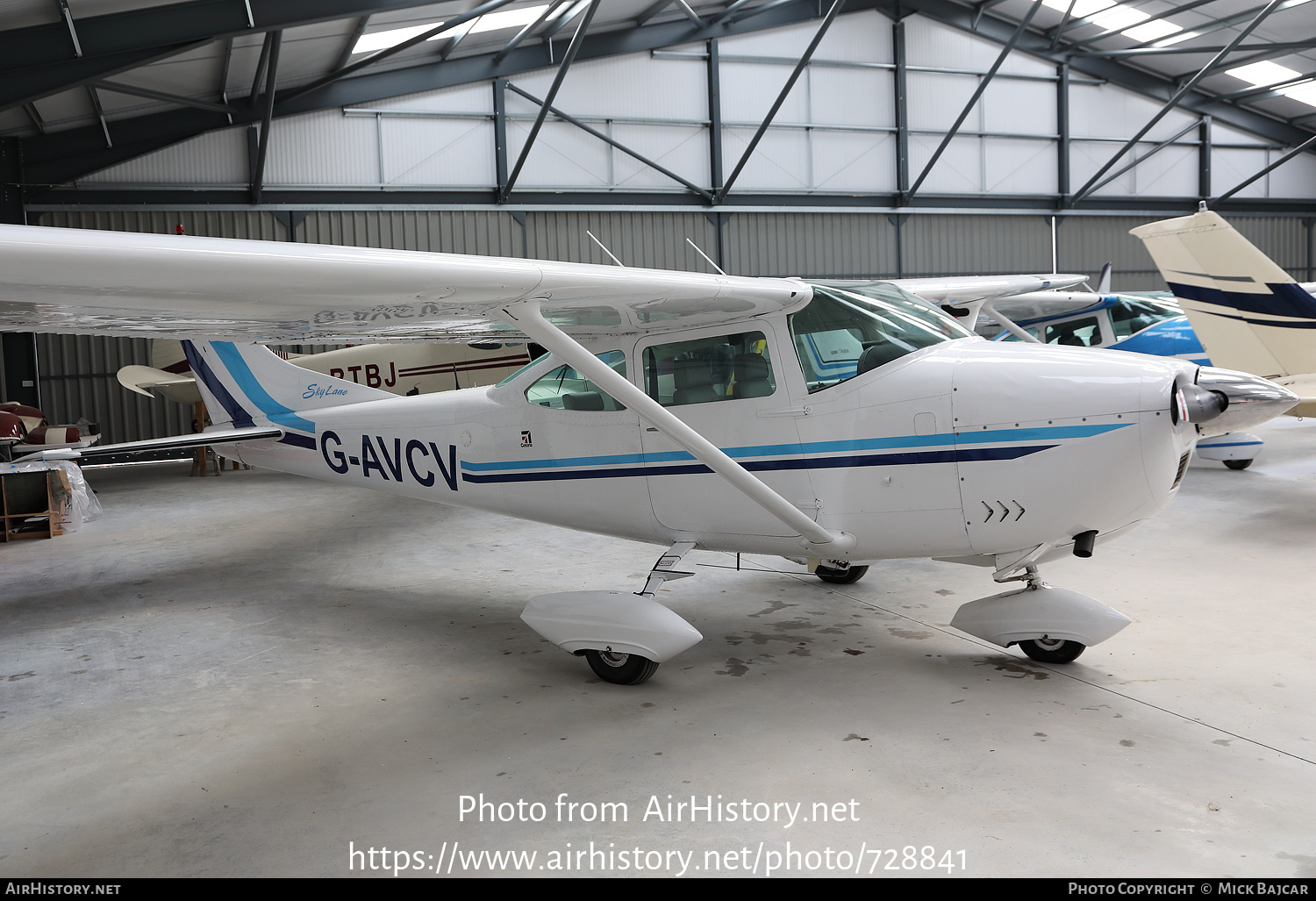 Aircraft Photo of G-AVCV | Cessna 182J Skylane | AirHistory.net #728841