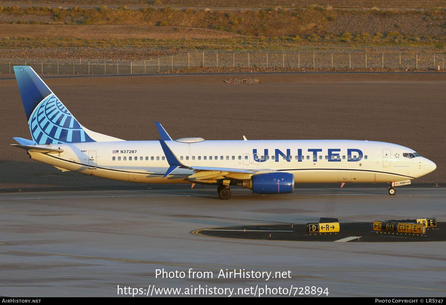 Aircraft Photo of N37287 | Boeing 737-824 | United Airlines | AirHistory.net #728894