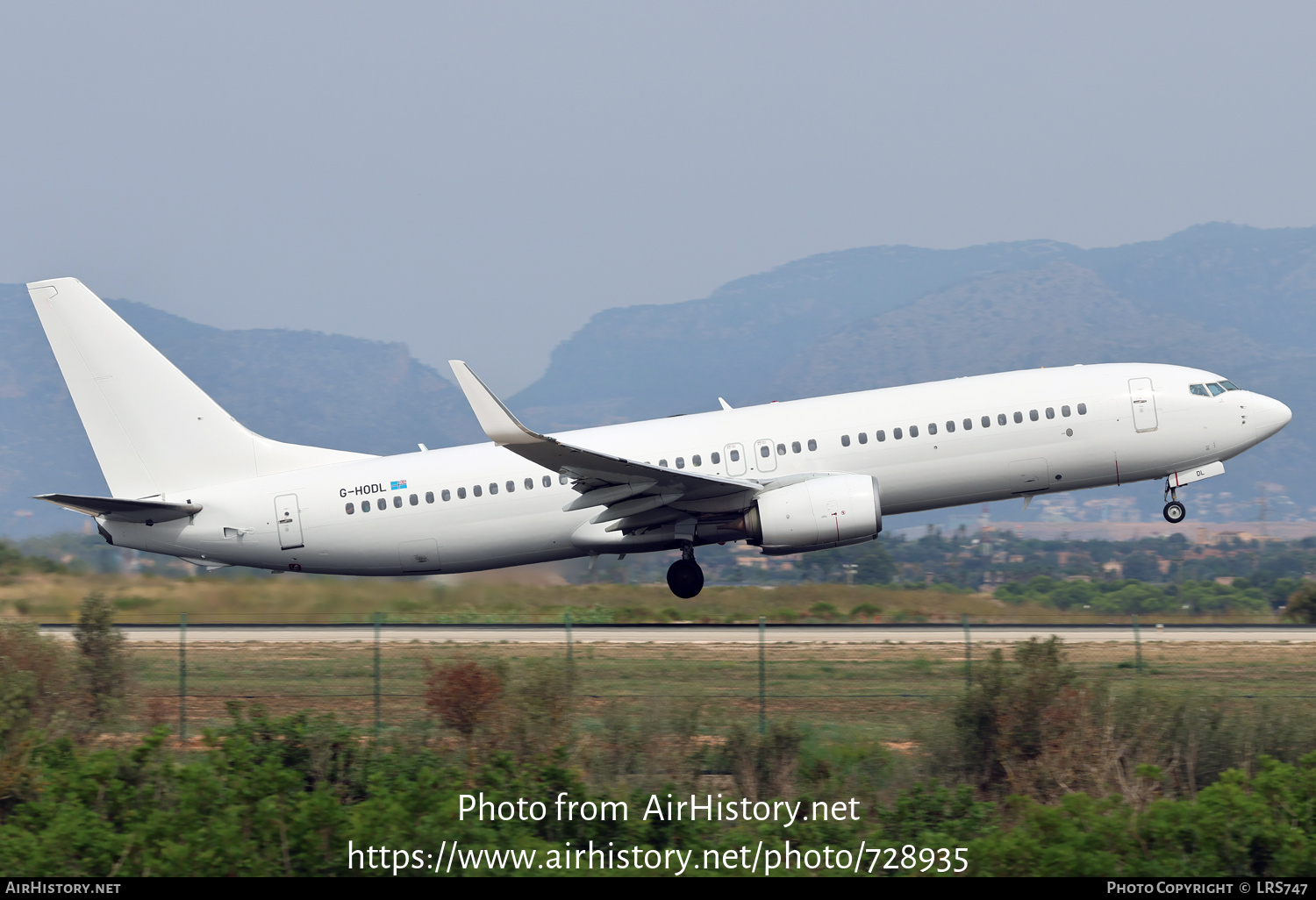 Aircraft Photo of G-HODL | Boeing 737-82R | AirHistory.net #728935