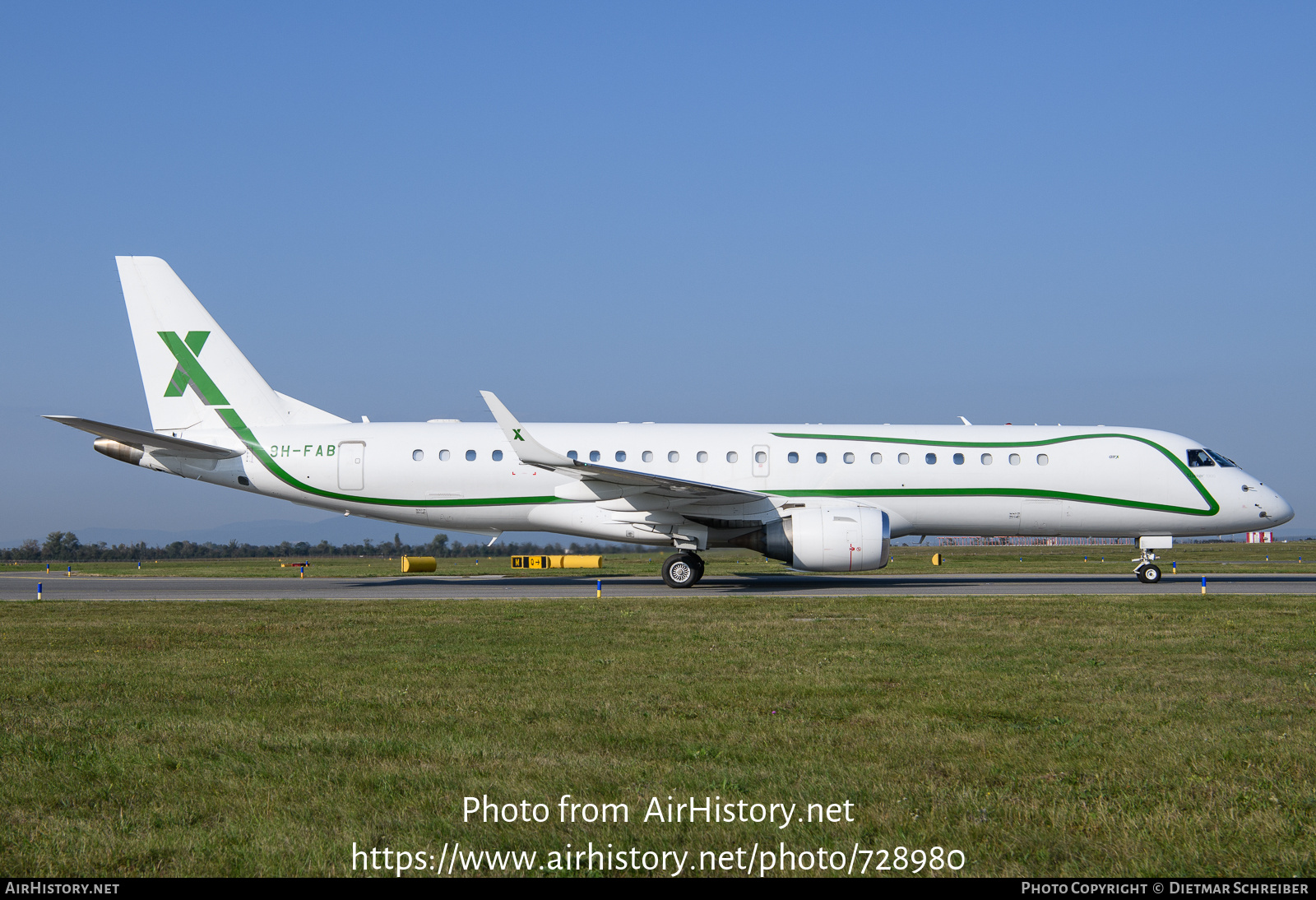 Aircraft Photo of 9H-FAB | Embraer Lineage 1000E (ERJ-190-100ECJ) | AirX Charter | AirHistory.net #728980