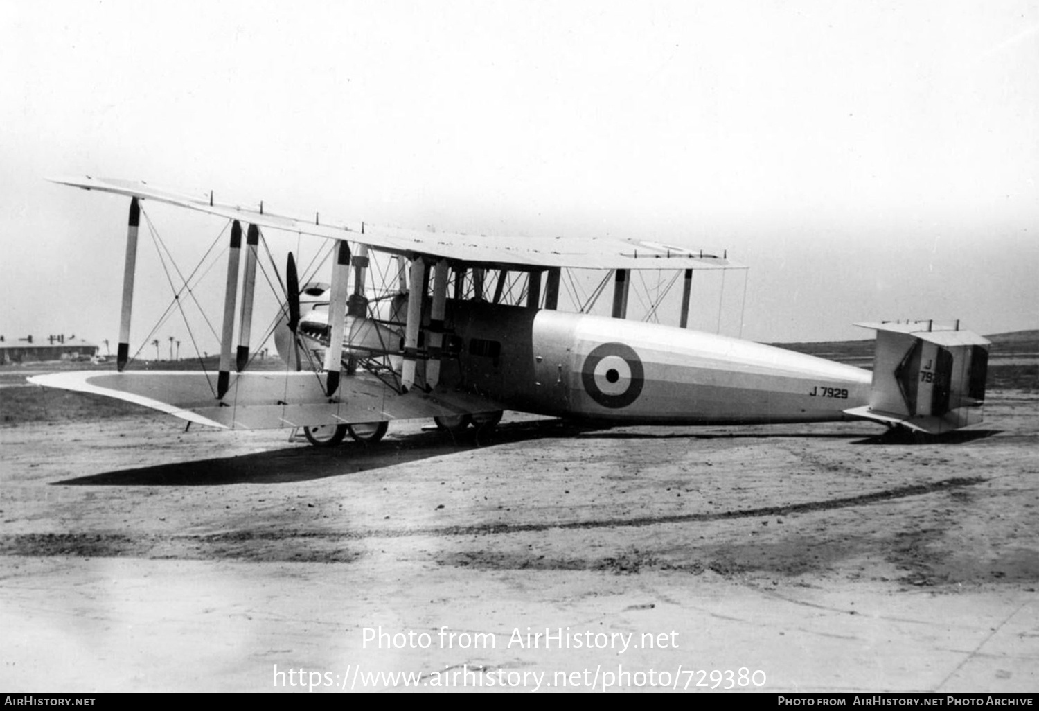 Aircraft Photo of J7929 | Vickers 117 Victoria III | UK - Air Force | AirHistory.net #729380