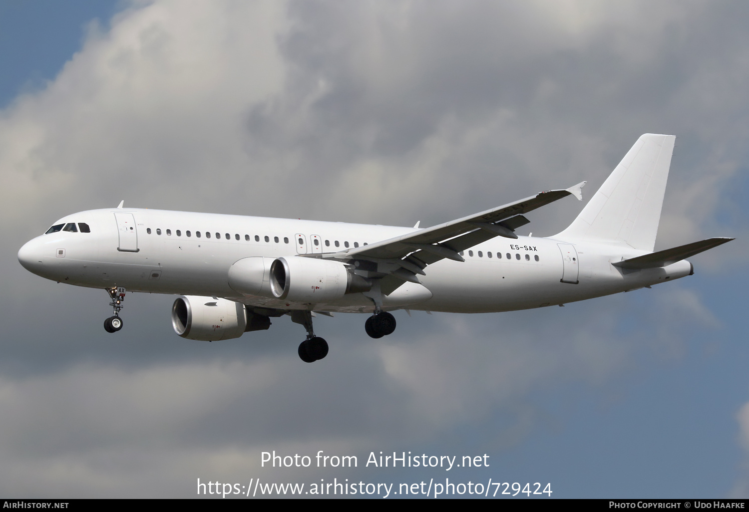 Aircraft Photo of ES-SAX | Airbus A320-214 | AirHistory.net #729424