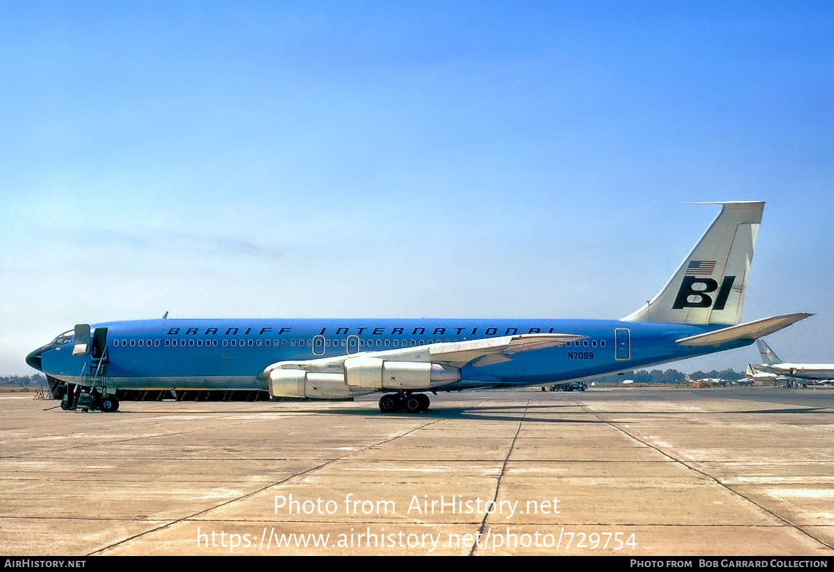 Aircraft Photo of N7099 | Boeing 707-327C | Braniff International Airways | AirHistory.net #729754