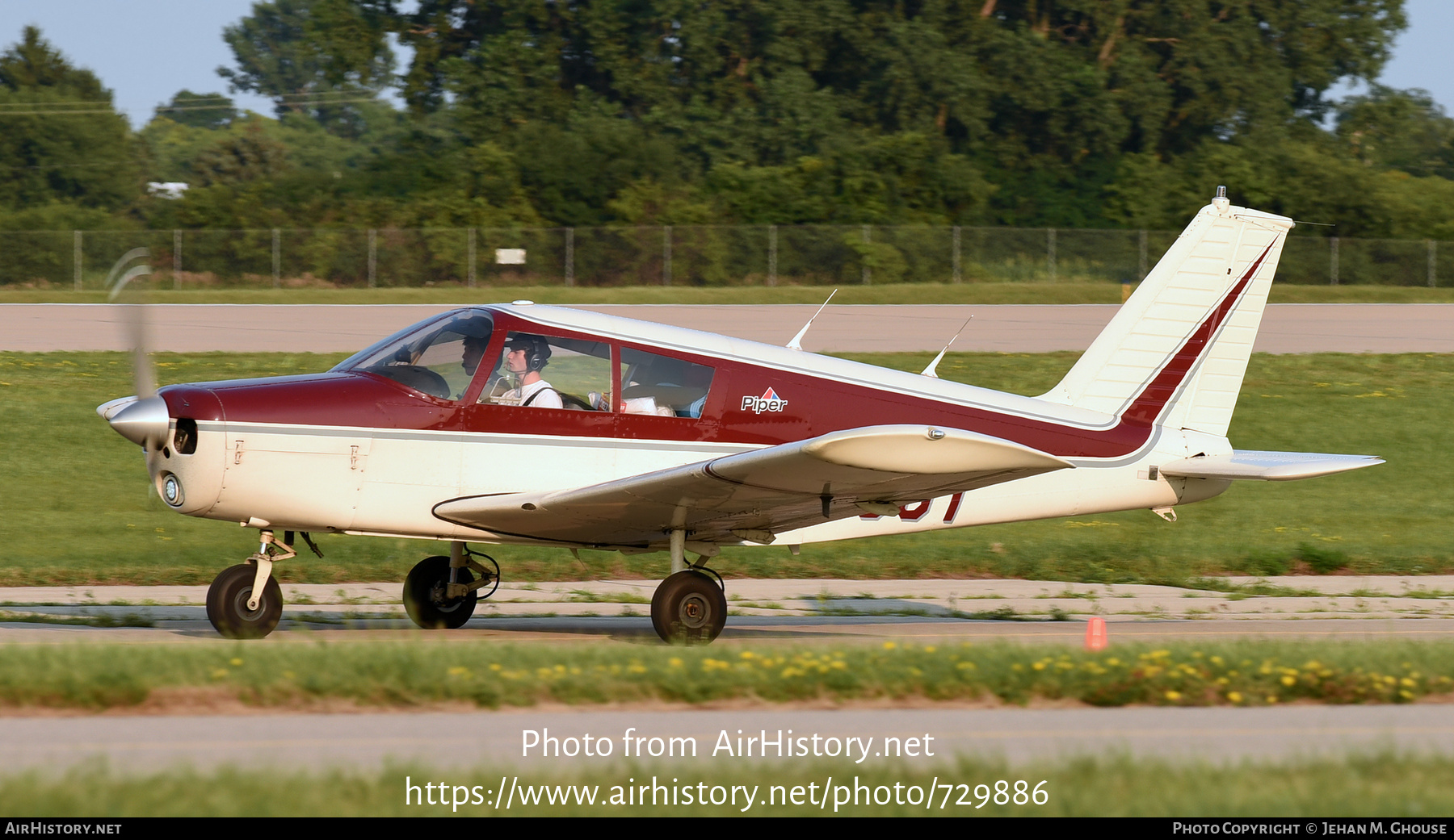 Aircraft Photo of N1800T | Piper PA-28-140 Cherokee | AirHistory.net #729886