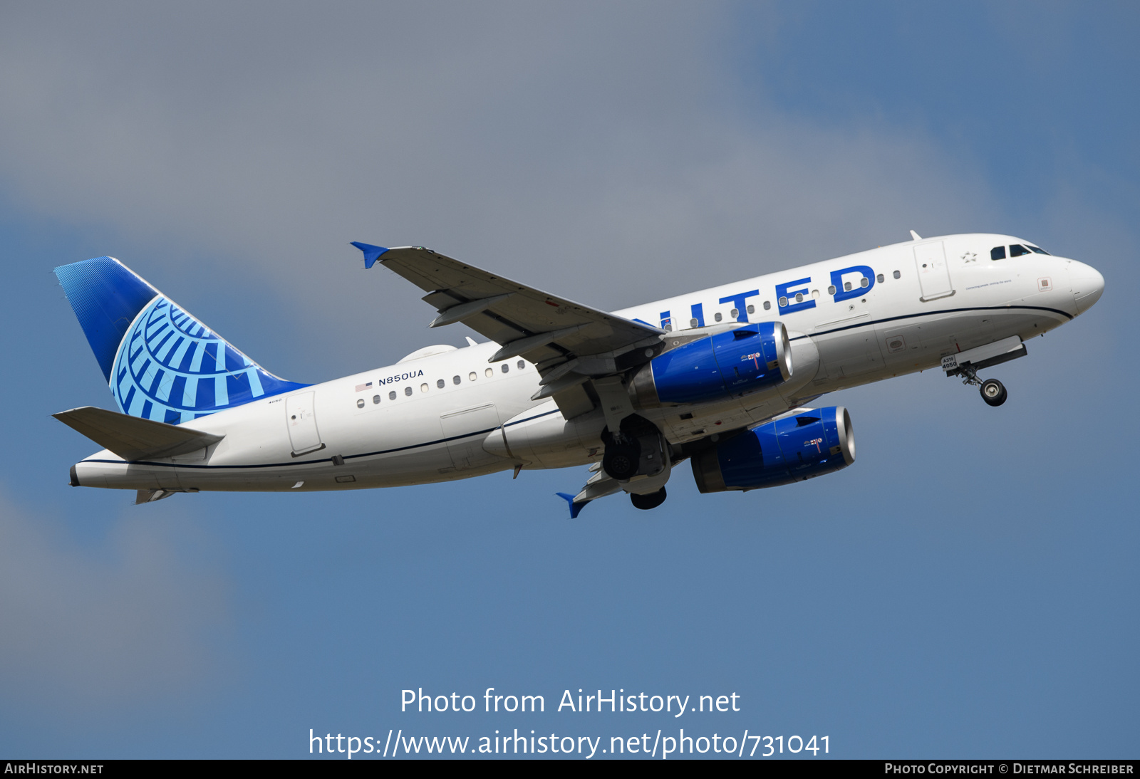 Aircraft Photo of N850UA | Airbus A319-131 | United Airlines | AirHistory.net #731041