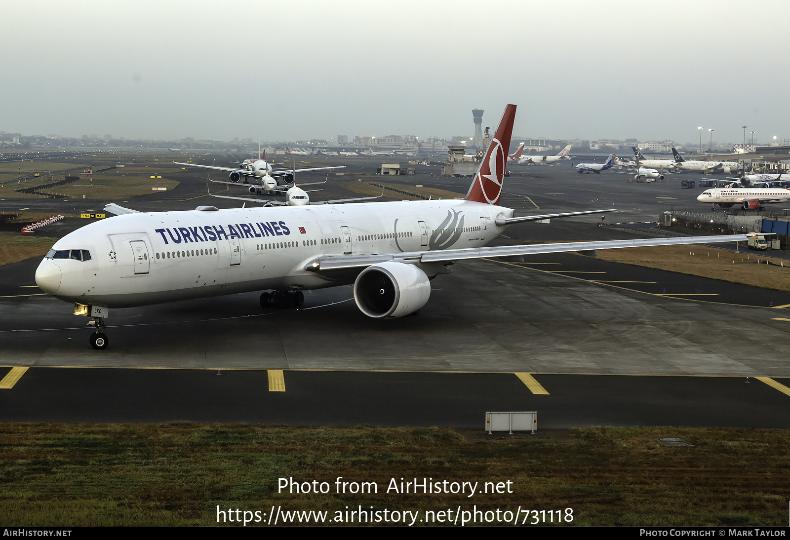 Aircraft Photo of TC-LKC | Boeing 777-3U8/ER | Turkish Airlines | AirHistory.net #731118