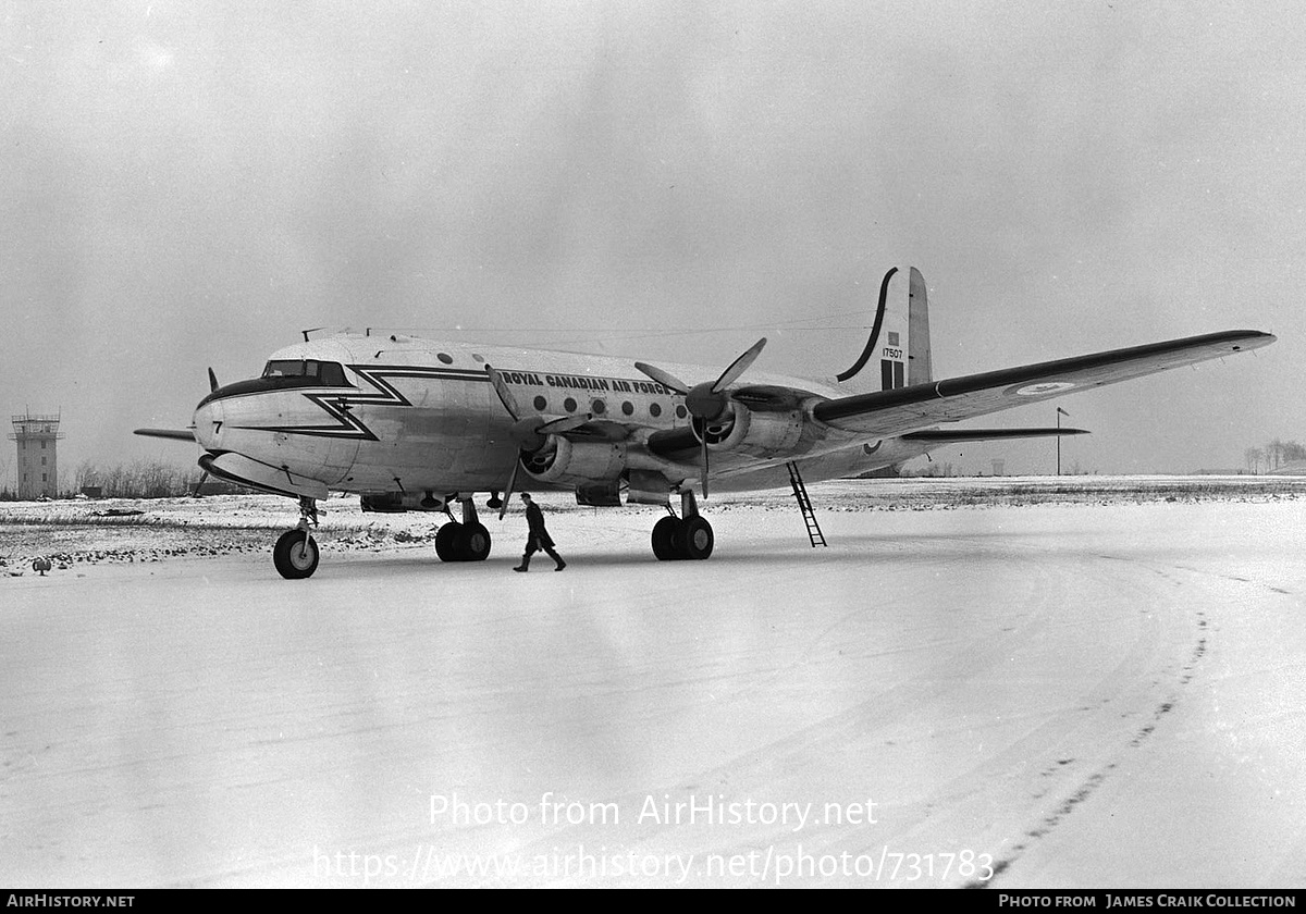 Aircraft Photo of 17507 | Canadair C-54GM North Star Mk1 (CL-2) | Canada - Air Force | AirHistory.net #731783