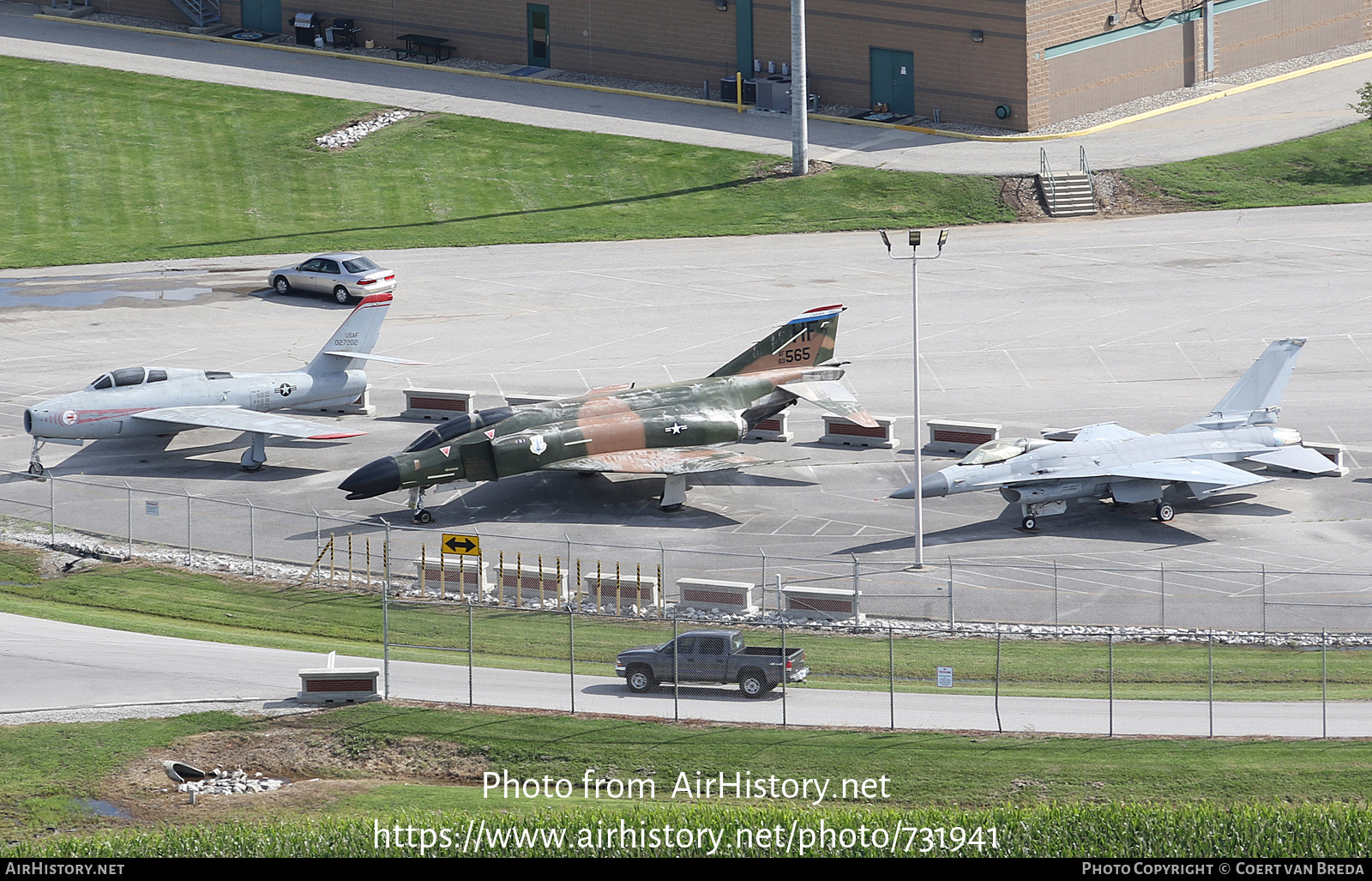 Aircraft Photo of 63-7565 / AF63-565 | McDonnell F-4C Phantom II | USA - Air Force | AirHistory.net #731941