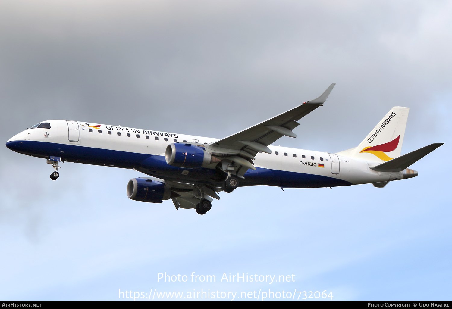 Aircraft Photo of D-AKJC | Embraer 195LR (ERJ-190-200LR) | German Airways | AirHistory.net #732064