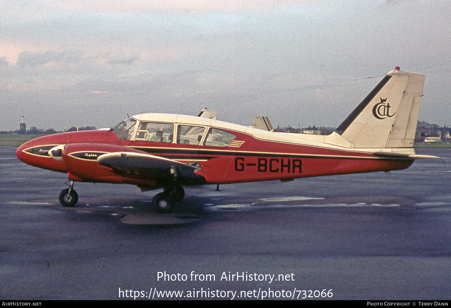 Aircraft Photo of G-BCHR | Piper PA-23-250 Aztec B | Commutair | AirHistory.net #732066