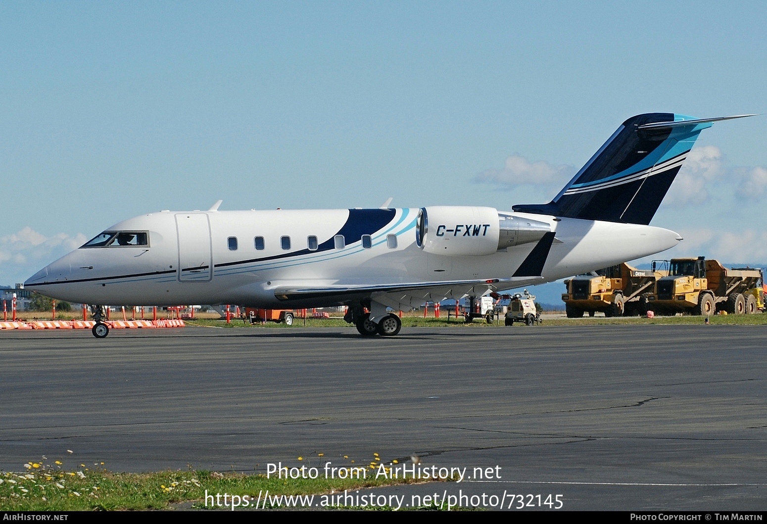 Aircraft Photo of C-FXWT | Bombardier Challenger 605 (CL-600-2B16) | AirHistory.net #732145