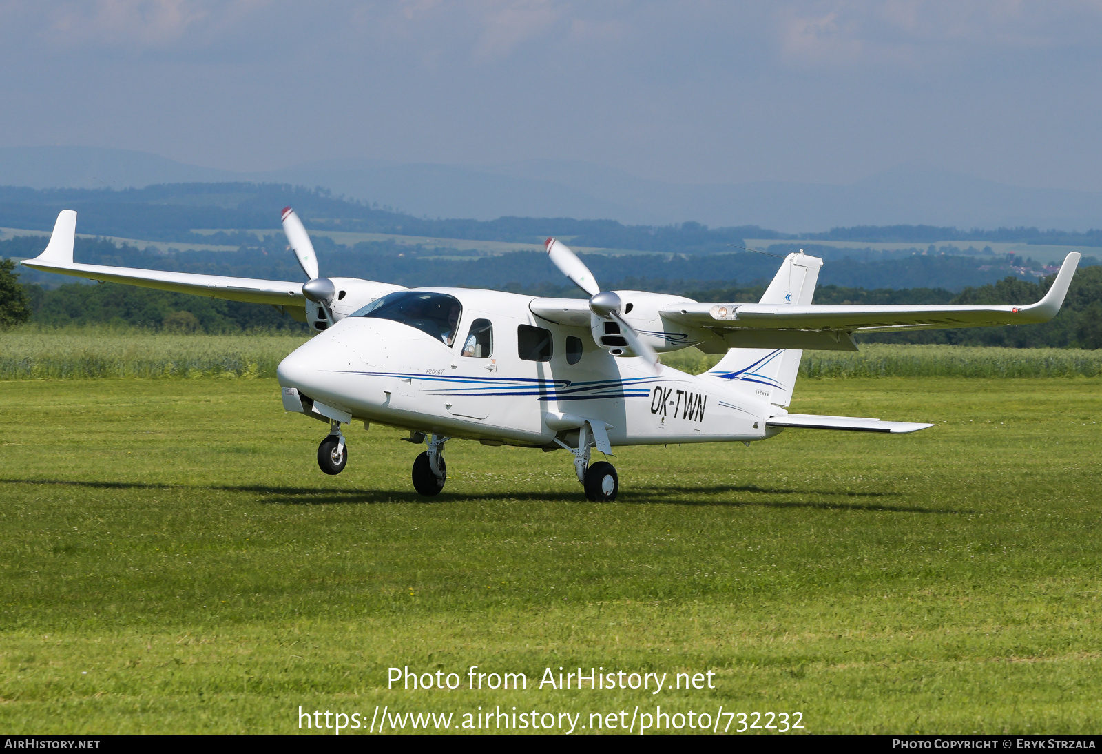 Aircraft Photo of OK-TWN | Tecnam P-2006T | AirHistory.net #732232