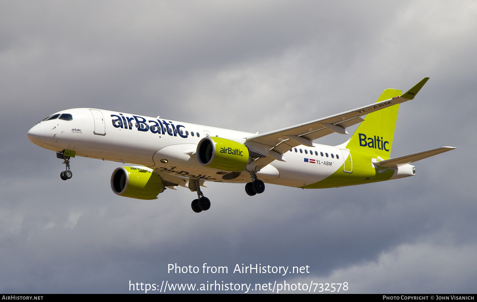 Aircraft Photo of YL-ABM | Airbus A220-371 (BD-500-1A11) | AirBaltic | AirHistory.net #732578