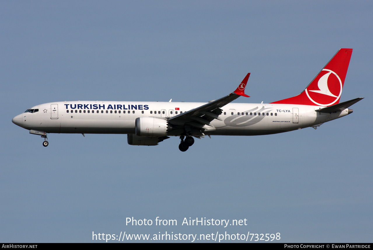 Aircraft Photo of TC-LYA | Boeing 737-9 Max 9 | Turkish Airlines | AirHistory.net #732598