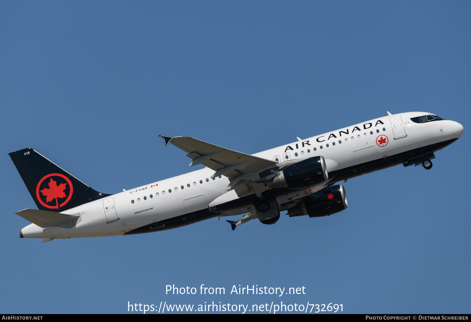 Aircraft Photo of C-FCQX | Airbus A320-214 | Air Canada | AirHistory.net #732691