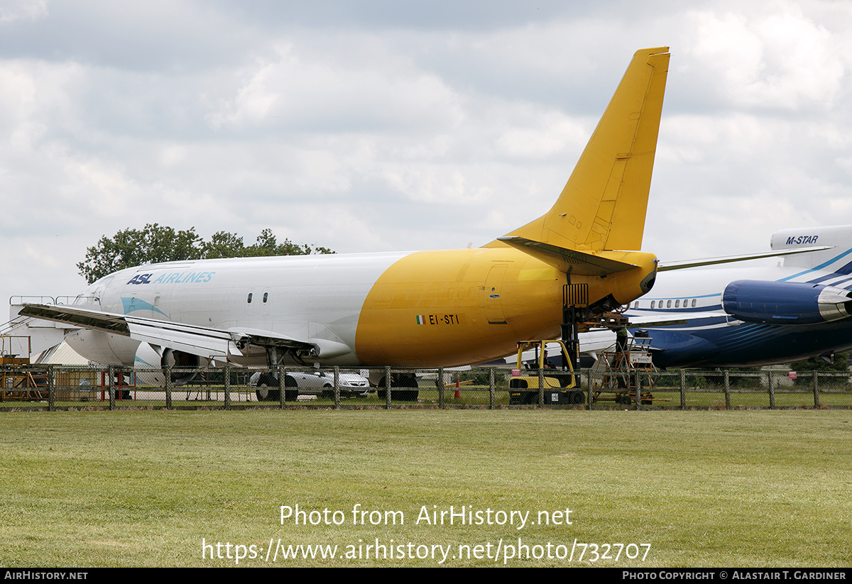 Aircraft Photo of EI-STI | Boeing 737-476(SF) | ASL Airlines | AirHistory.net #732707