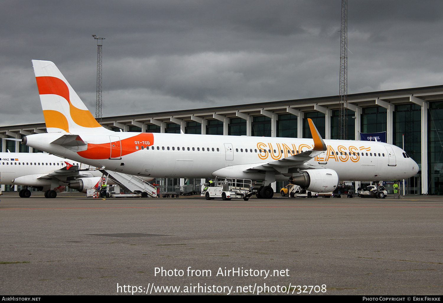 Aircraft Photo of OY-TCD | Airbus A321-211 | Sunclass Airlines | AirHistory.net #732708