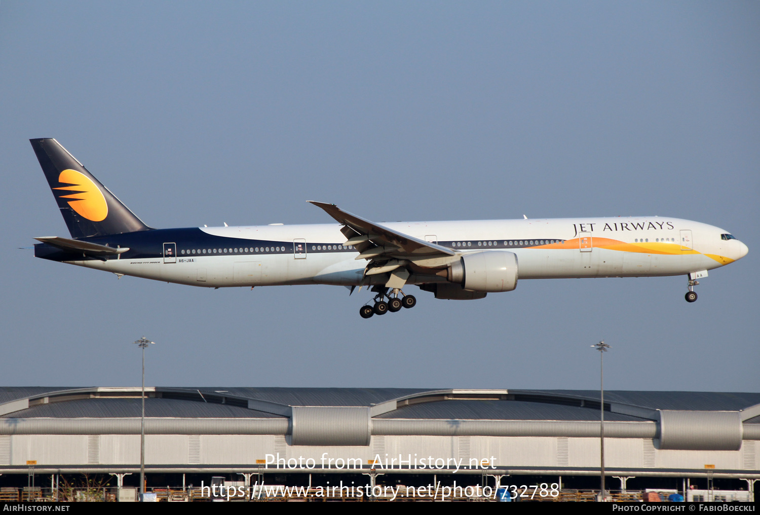 Aircraft Photo of A6-JAA | Boeing 777-35R/ER | Jet Airways | AirHistory.net #732788