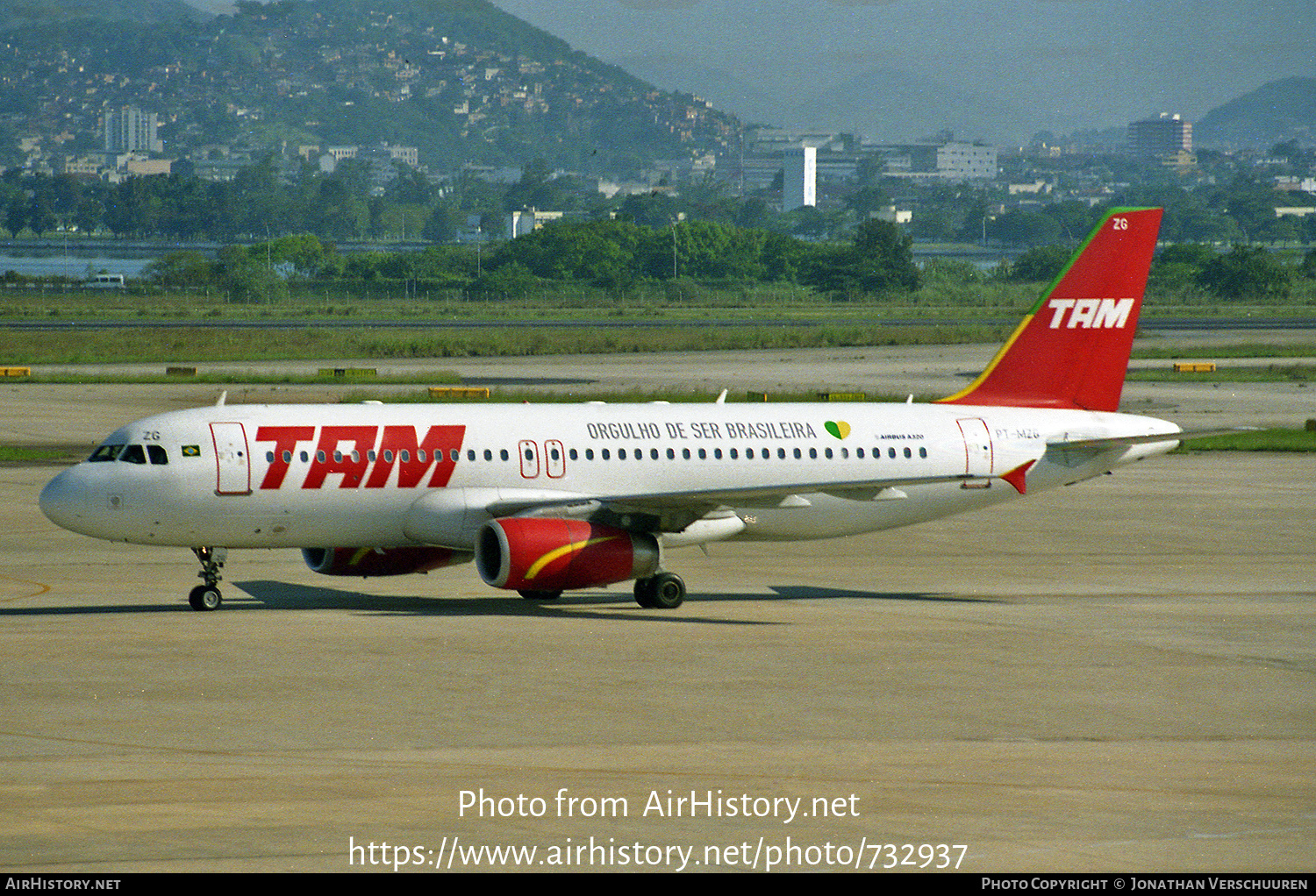 Aircraft Photo of PT-MZG | Airbus A320-232 | TAM Linhas Aéreas | AirHistory.net #732937