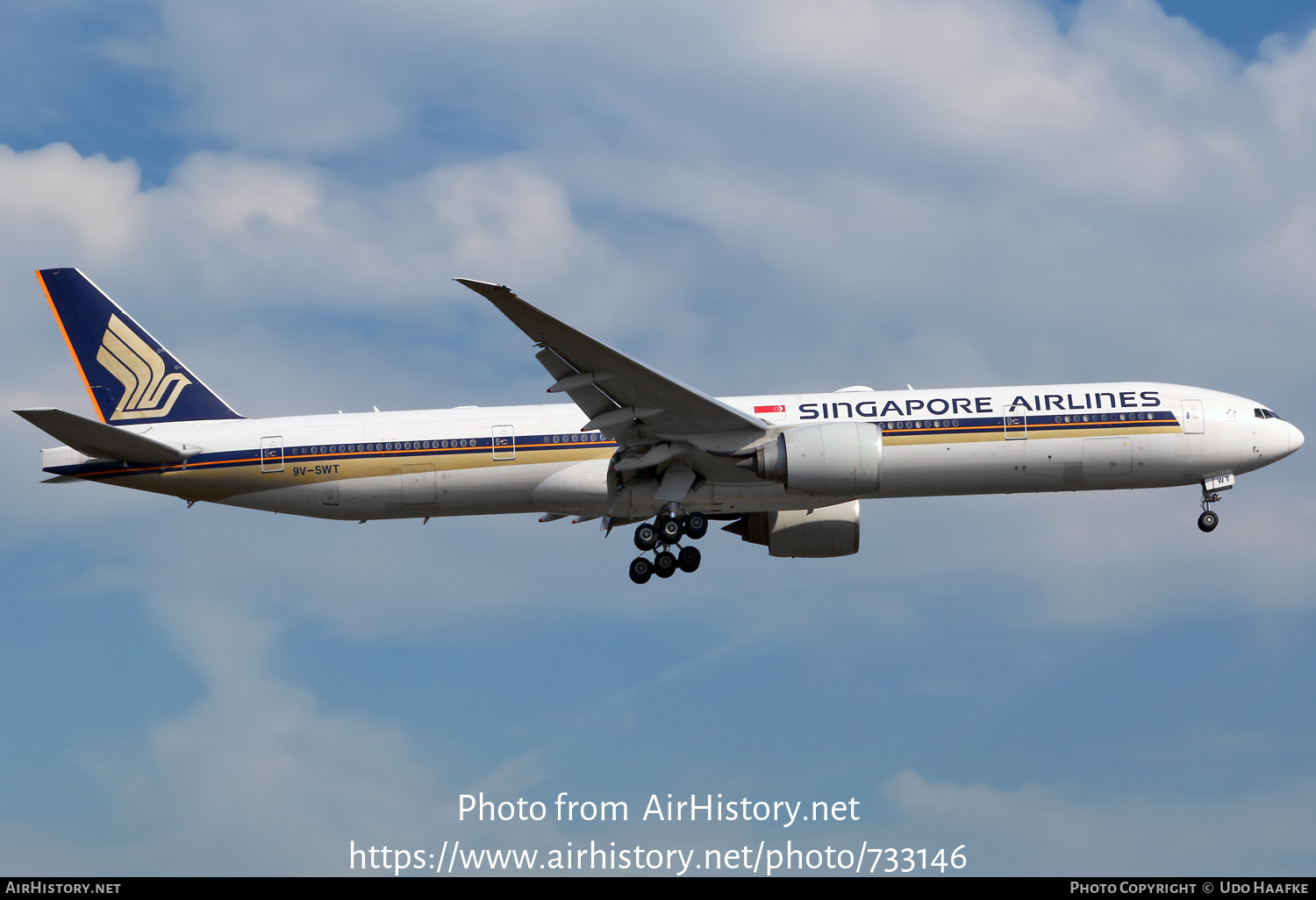 Aircraft Photo of 9V-SWT | Boeing 777-312/ER | Singapore Airlines | AirHistory.net #733146