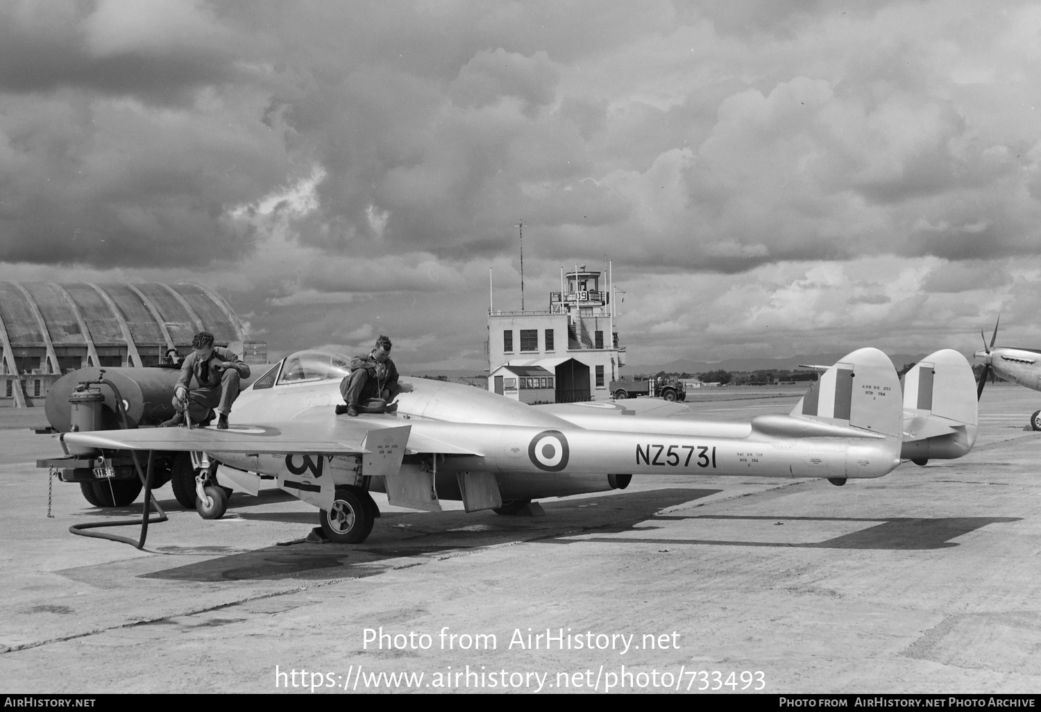 Aircraft Photo of NZ5731 | De Havilland D.H. 100 Vampire FB52 | New Zealand - Air Force | AirHistory.net #733493