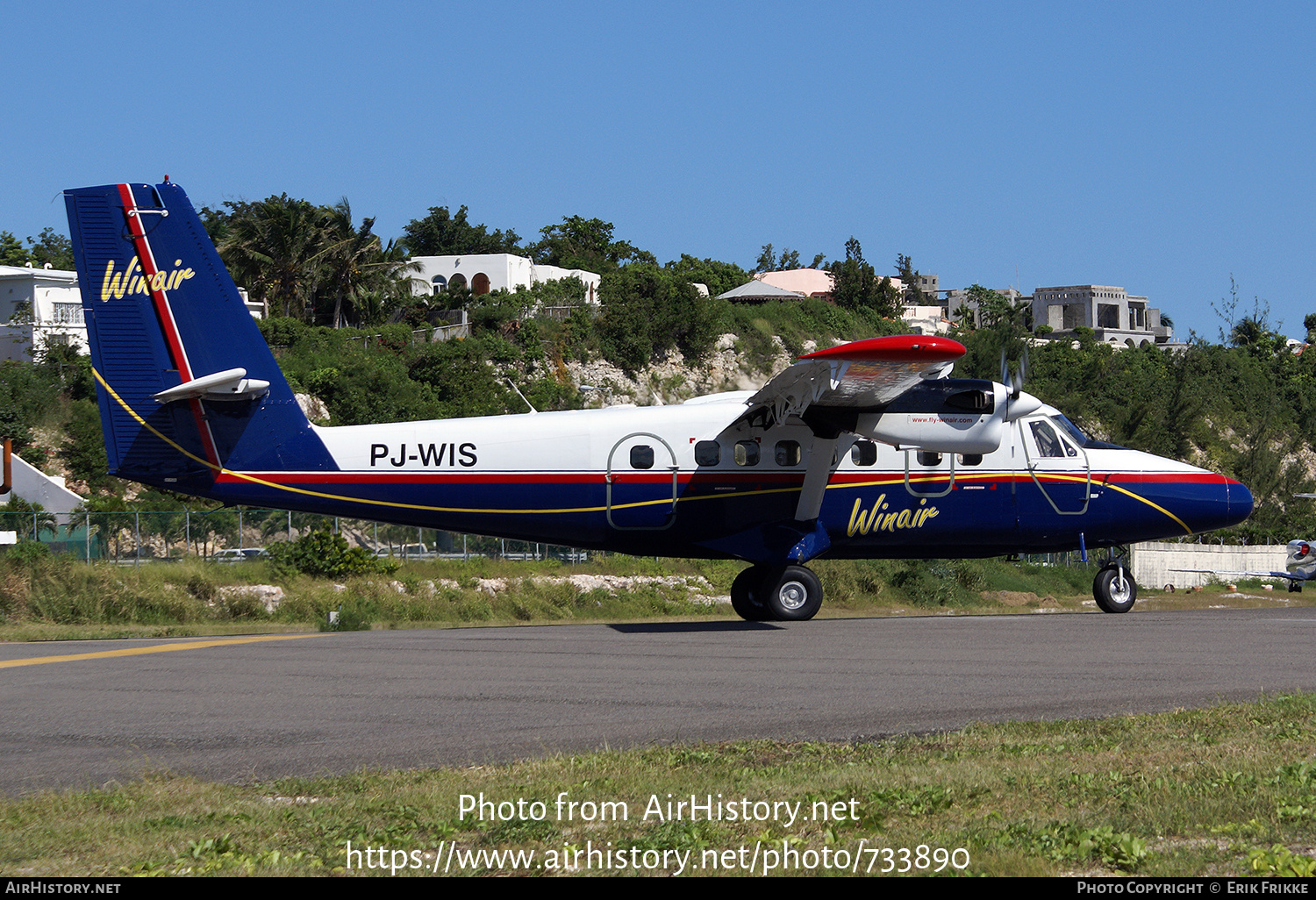 Aircraft Photo of PJ-WIS | De Havilland Canada DHC-6-300 Twin Otter | Winair - Windward Islands Airways | AirHistory.net #733890