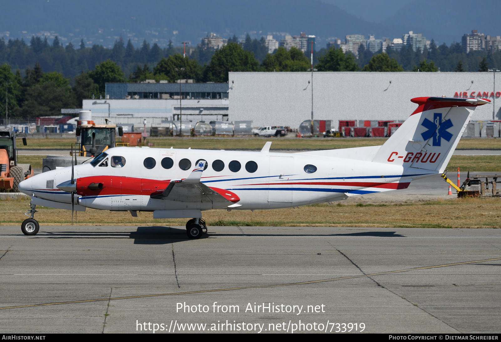 Aircraft Photo of C-GRUU | Raytheon 350 King Air (B300) | AirHistory.net #733919