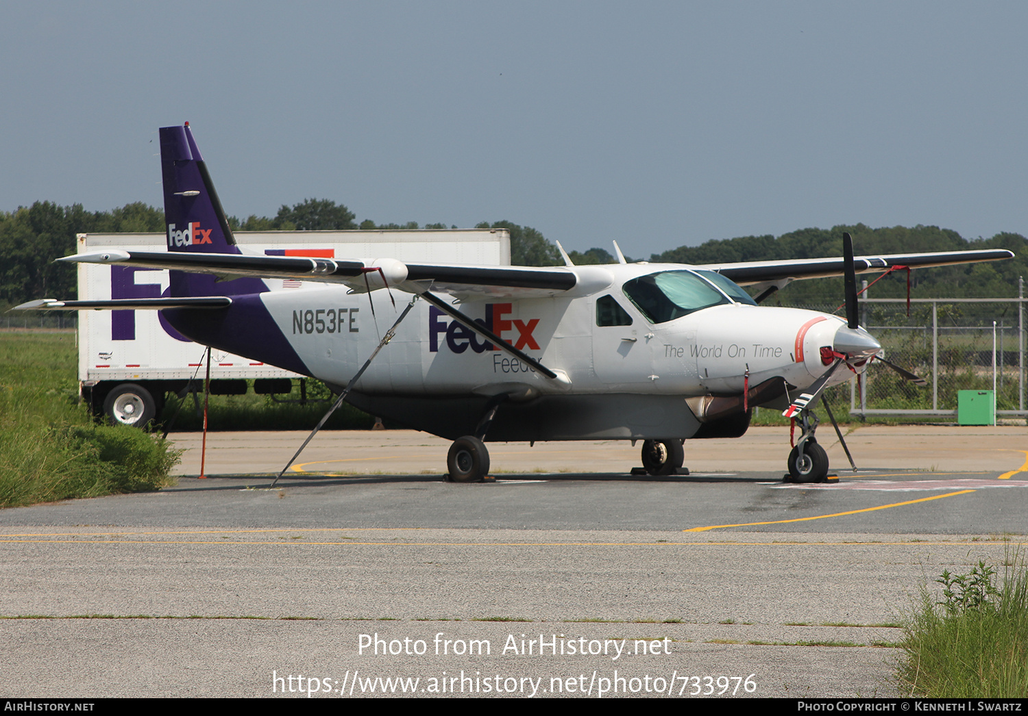 Aircraft Photo of N853FE | Cessna 208B Super Cargomaster | FedEx Feeder | AirHistory.net #733976