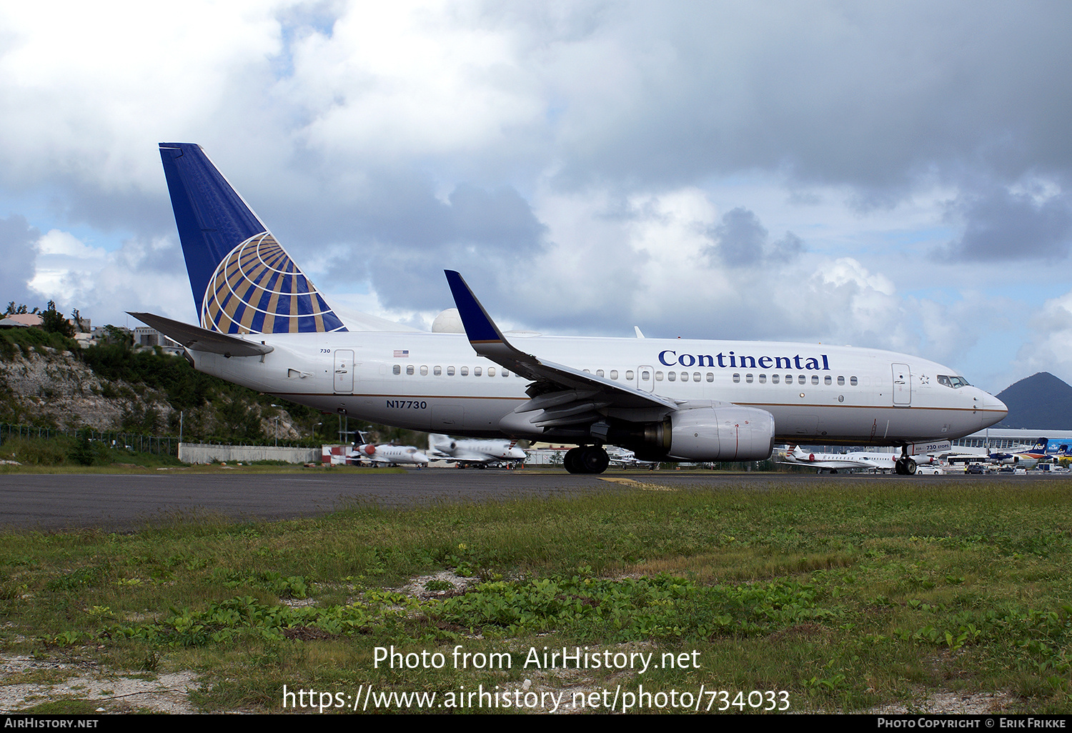 Aircraft Photo of N17730 | Boeing 737-724 | Continental Airlines | AirHistory.net #734033