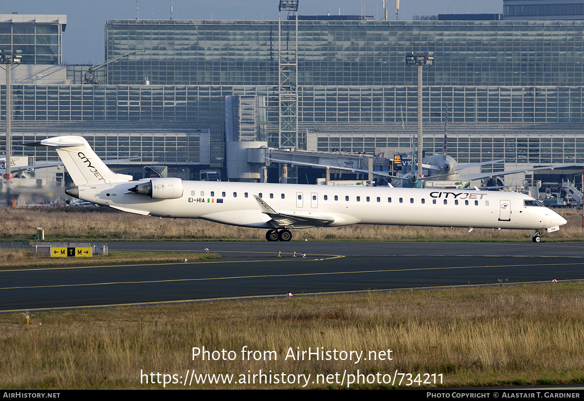 Aircraft Photo of EI-HIA | Bombardier CRJ-1000 (CL-600-2E25) | CityJet | AirHistory.net #734211