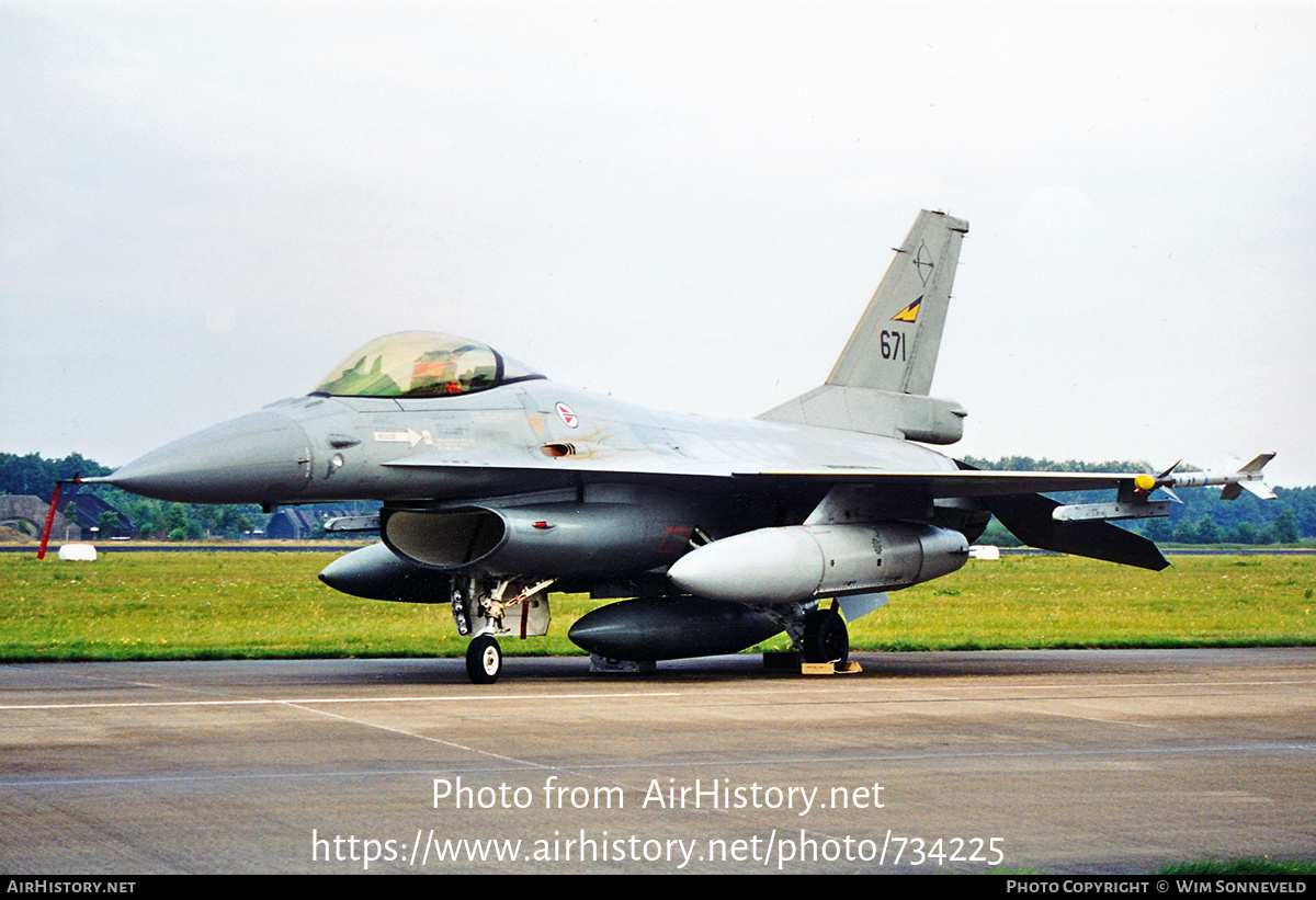 Aircraft Photo of 671 | General Dynamics F-16AM Fighting Falcon | Norway - Air Force | AirHistory.net #734225