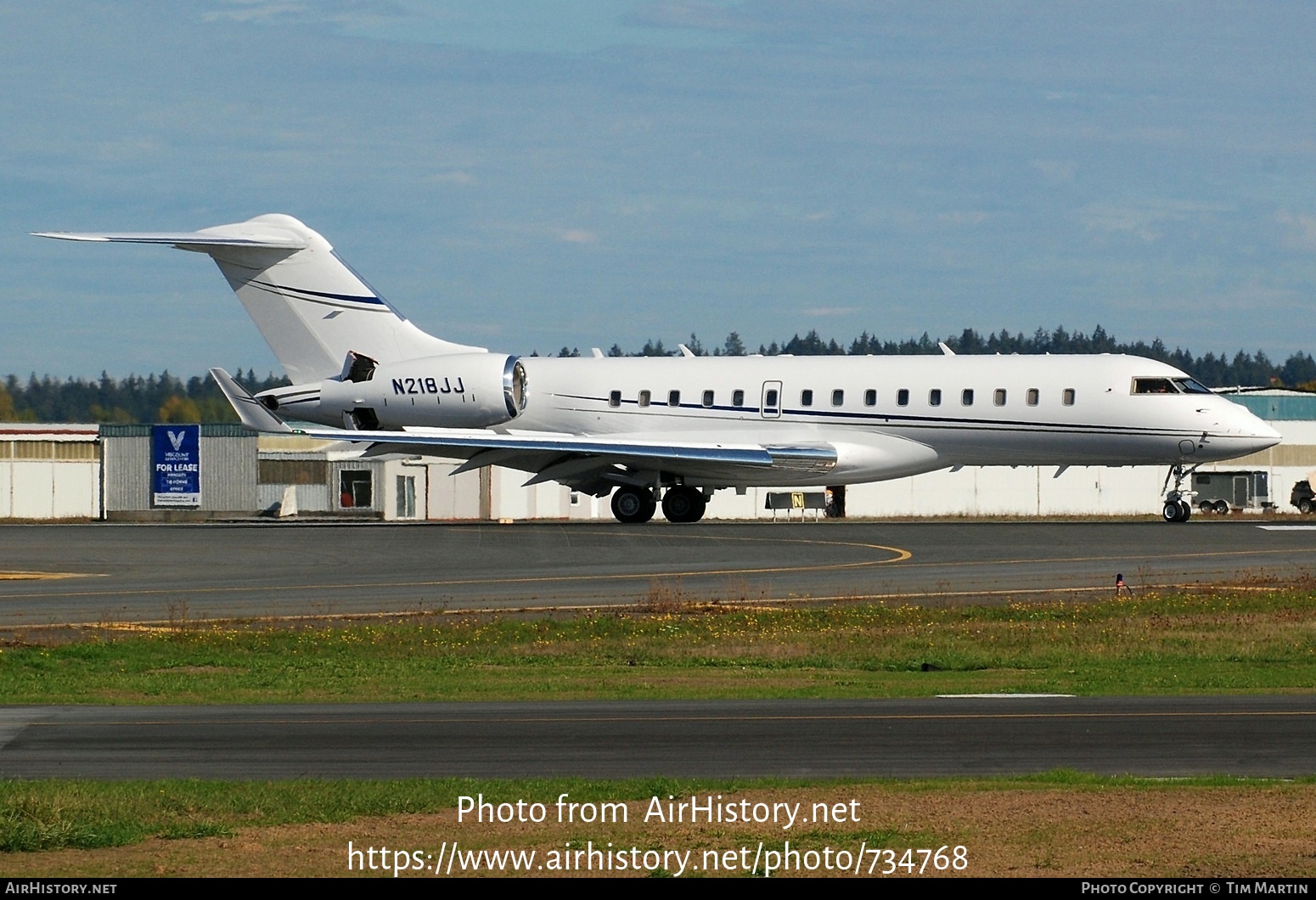 Aircraft Photo of N218JJ | Bombardier Global Express XRS (BD-700-1A10) | AirHistory.net #734768