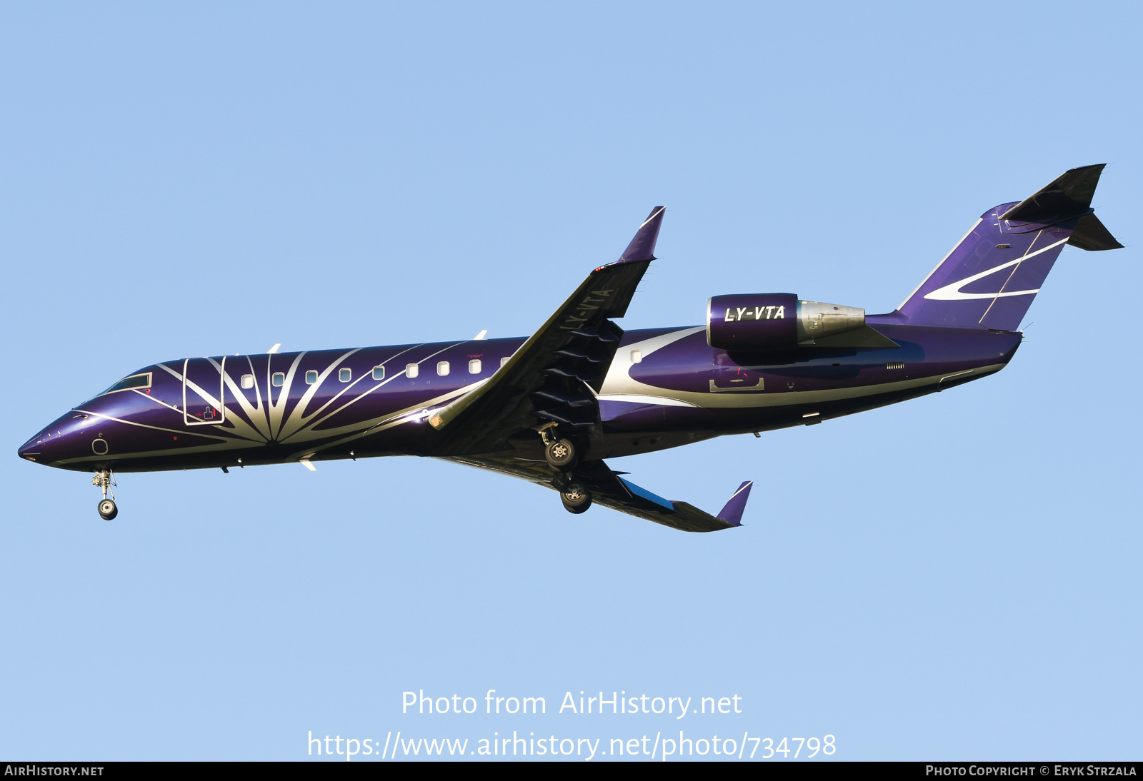 Aircraft Photo of LY-VTA | Bombardier CRJ-200LR (CL-600-2B19) | AirHistory.net #734798