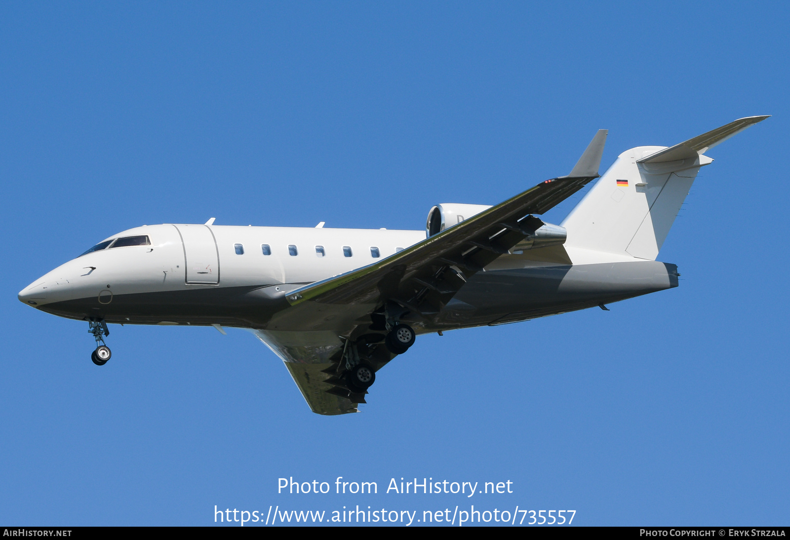 Aircraft Photo of D-AAAY | Bombardier Challenger 604 (CL-600-2B16) | AirHistory.net #735557