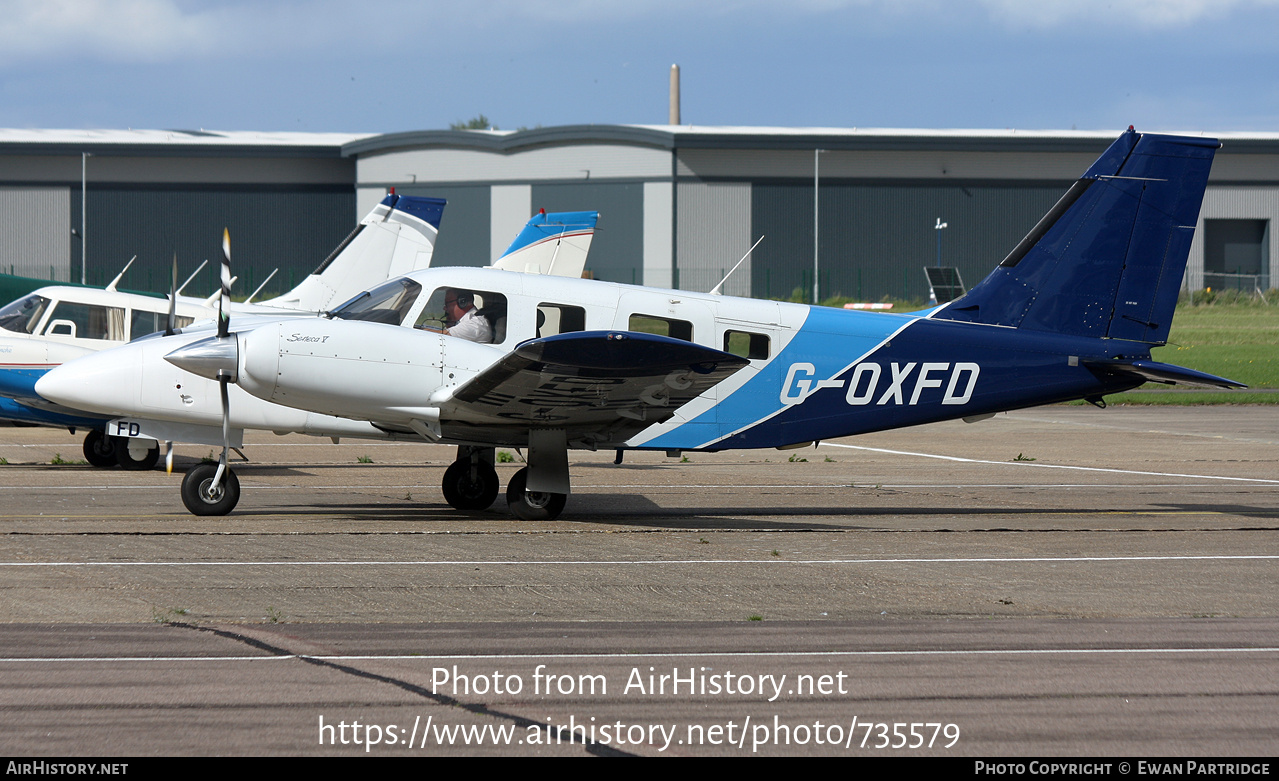 Aircraft Photo of G-OXFD | Piper PA-34-220T Seneca V | CAE Global Academy | AirHistory.net #735579