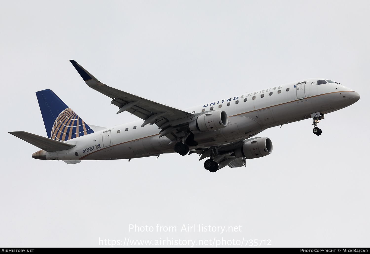 Aircraft Photo of N135SY | Embraer 175LR (ERJ-170-200LR) | United Express | AirHistory.net #735712