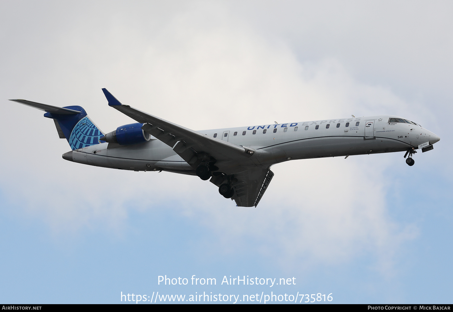 Aircraft Photo of N548GJ | Bombardier CRJ-701ER (CL-600-2C10) | United Express | AirHistory.net #735816