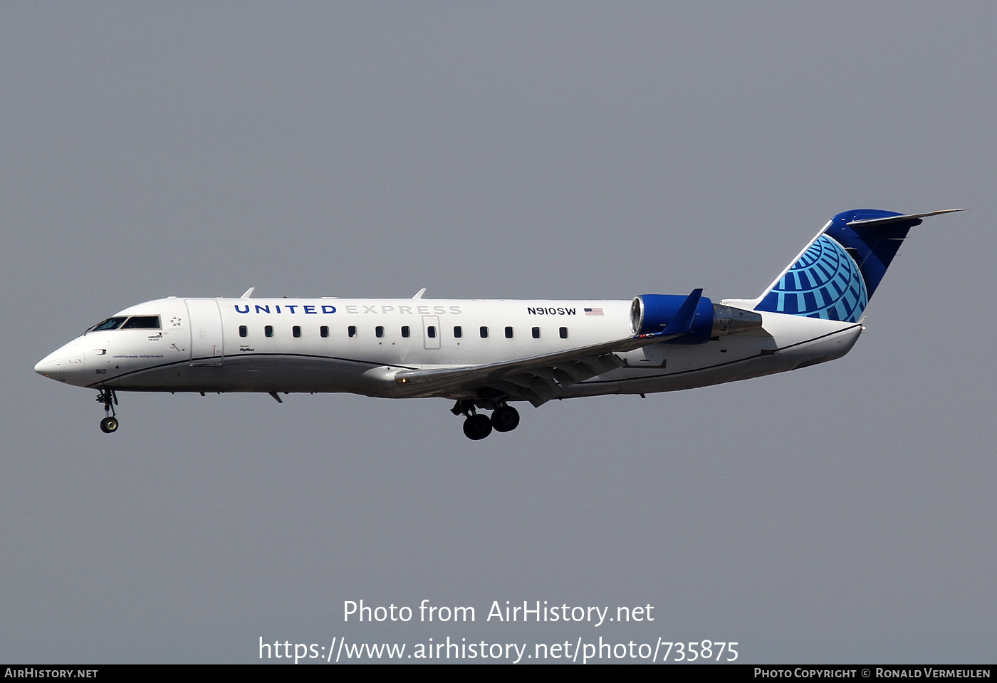 Aircraft Photo of N910SW | Bombardier CRJ-200LR (CL-600-2B19) | United Express | AirHistory.net #735875