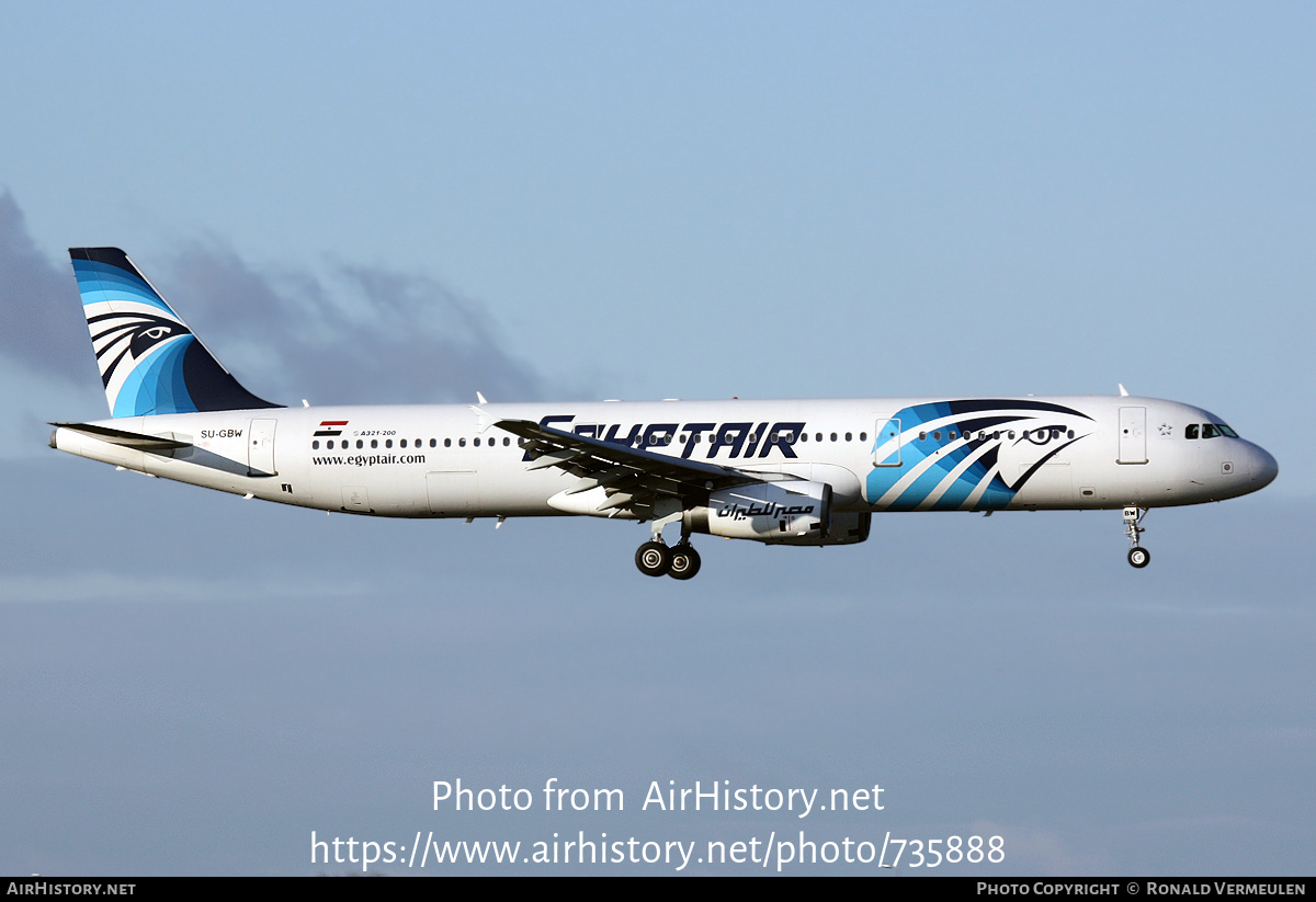 Aircraft Photo of SU-GBW | Airbus A321-231 | EgyptAir | AirHistory.net #735888