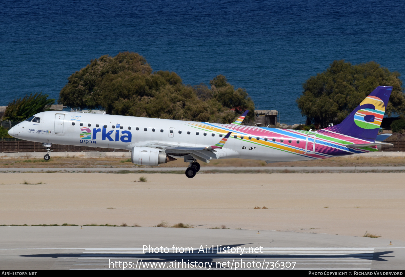 Aircraft Photo of 4X-EMF | Embraer 195AR (ERJ-190-200IGW) | Arkia Israeli Airlines | AirHistory.net #736307