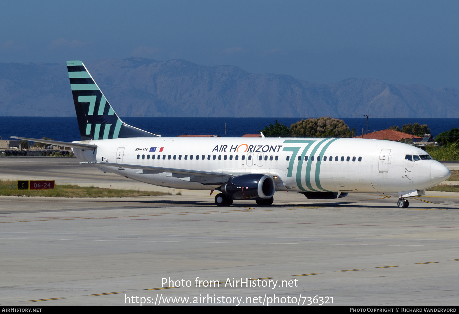 Aircraft Photo of 9H-TIA | Boeing 737-430 | Air Horizont | AirHistory.net #736321