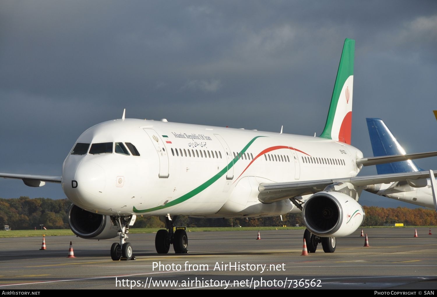 Aircraft Photo of EP-IGD | Airbus A321-231 | Islamic Republic of Iran | AirHistory.net #736562