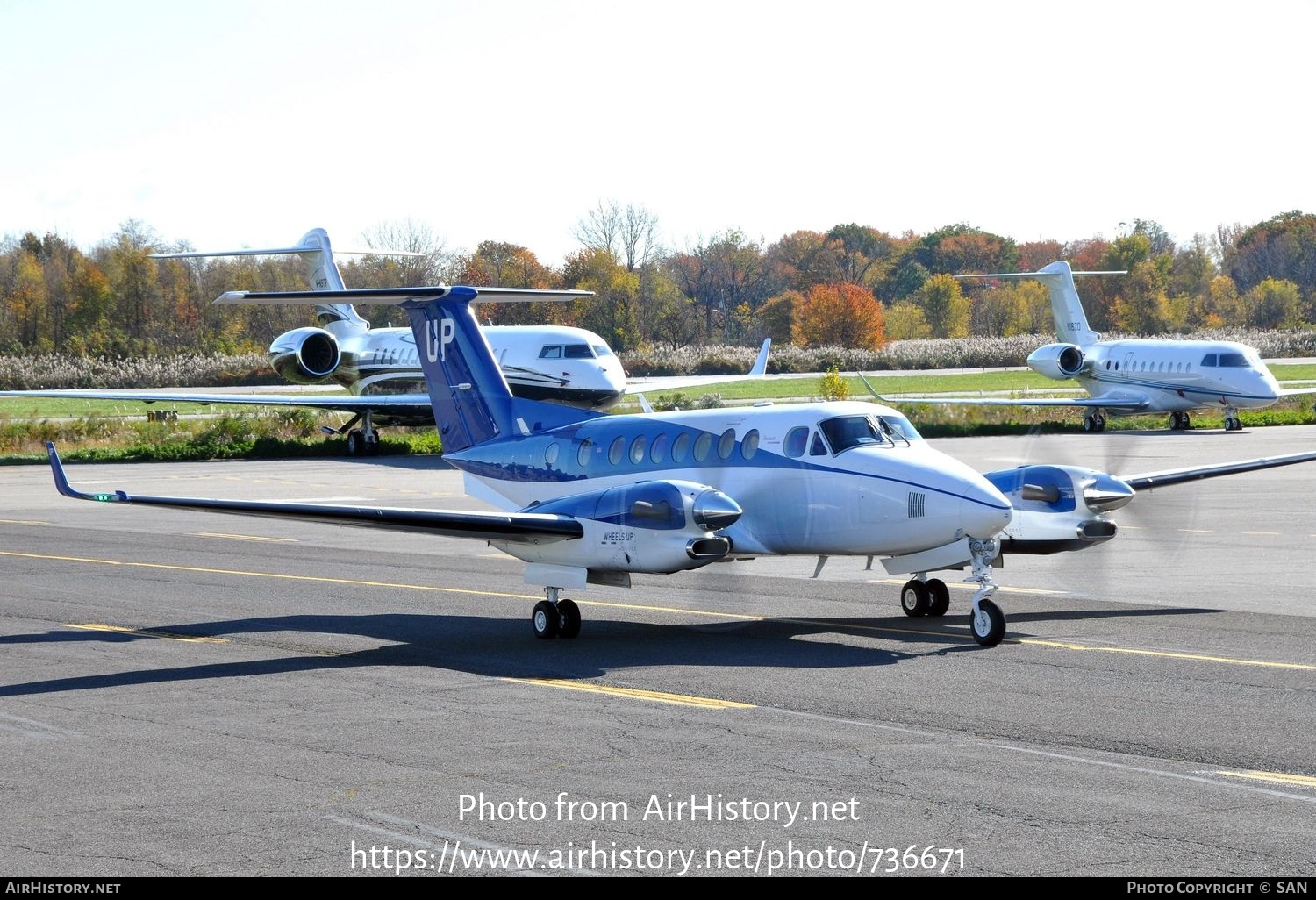 Aircraft Photo of N873UP | Beechcraft 350i King Air (B300) | Wheels Up | AirHistory.net #736671