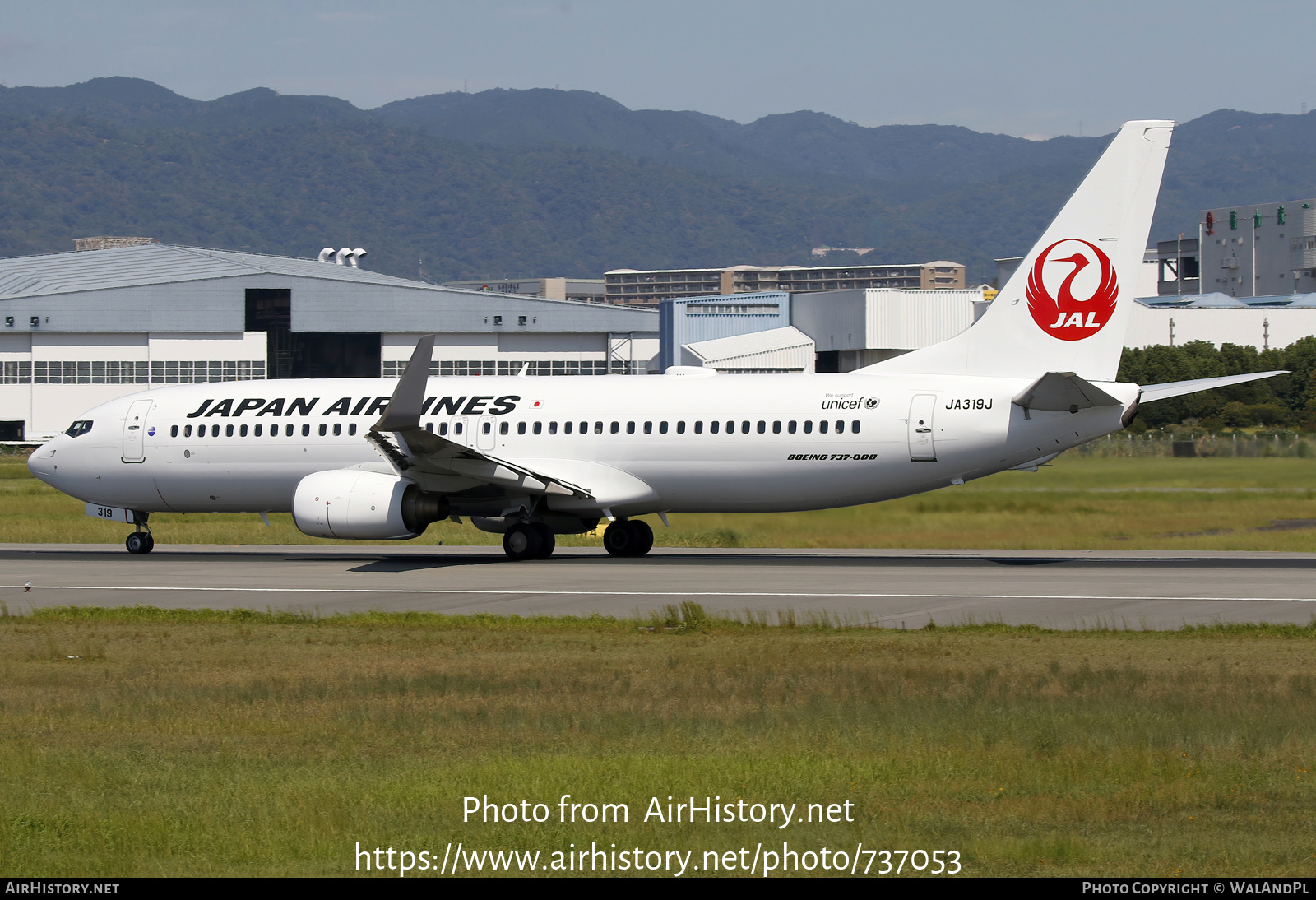 Aircraft Photo of JA319J | Boeing 737-846 | Japan Airlines - JAL | AirHistory.net #737053