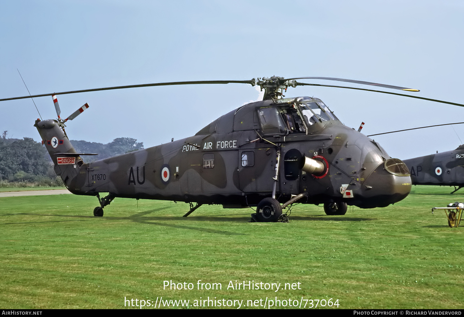 Aircraft Photo of XT670 | Westland WS-58 Wessex HC.2 | UK - Air Force | AirHistory.net #737064