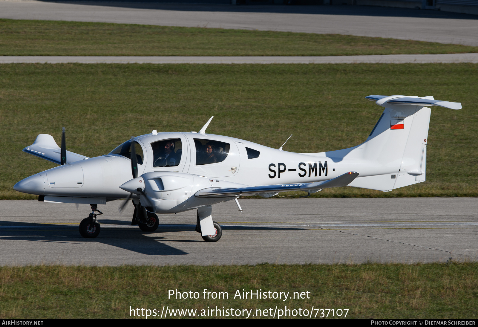 Aircraft Photo of SP-SMM | Diamond DA62 | AirHistory.net #737107